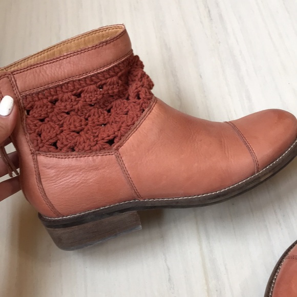 Latigo genuine leather rust color ankle boot - Picture 9 of 9